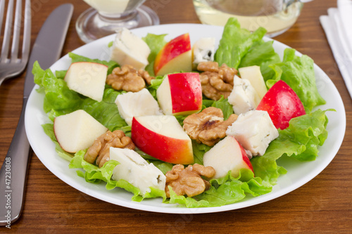 salad of cheese gorgonzola with apple and walnut