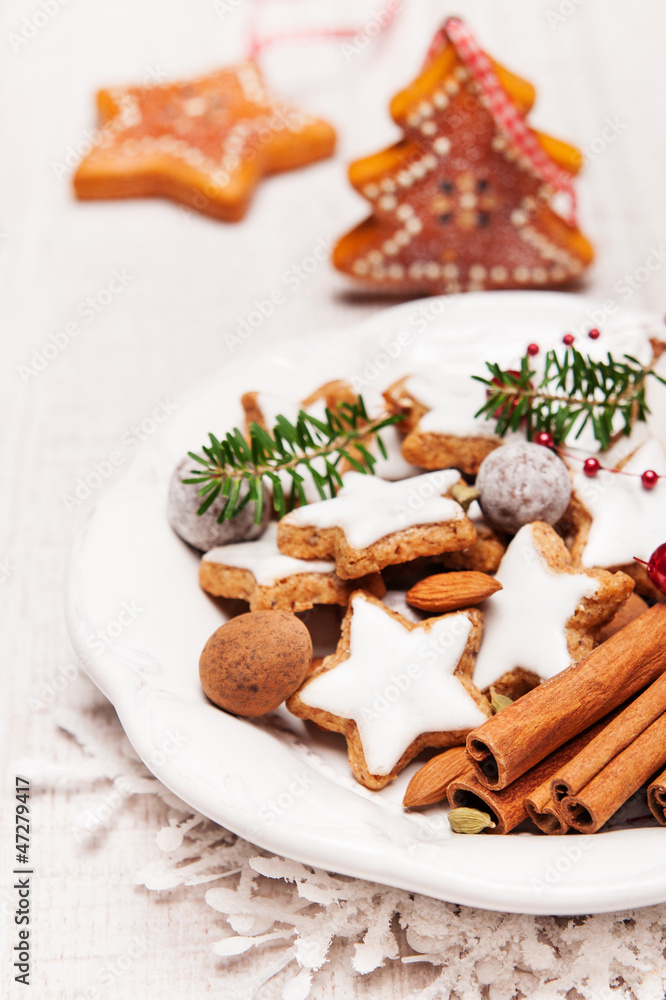 Fototapeta premium Christmas cookies with festive decoration