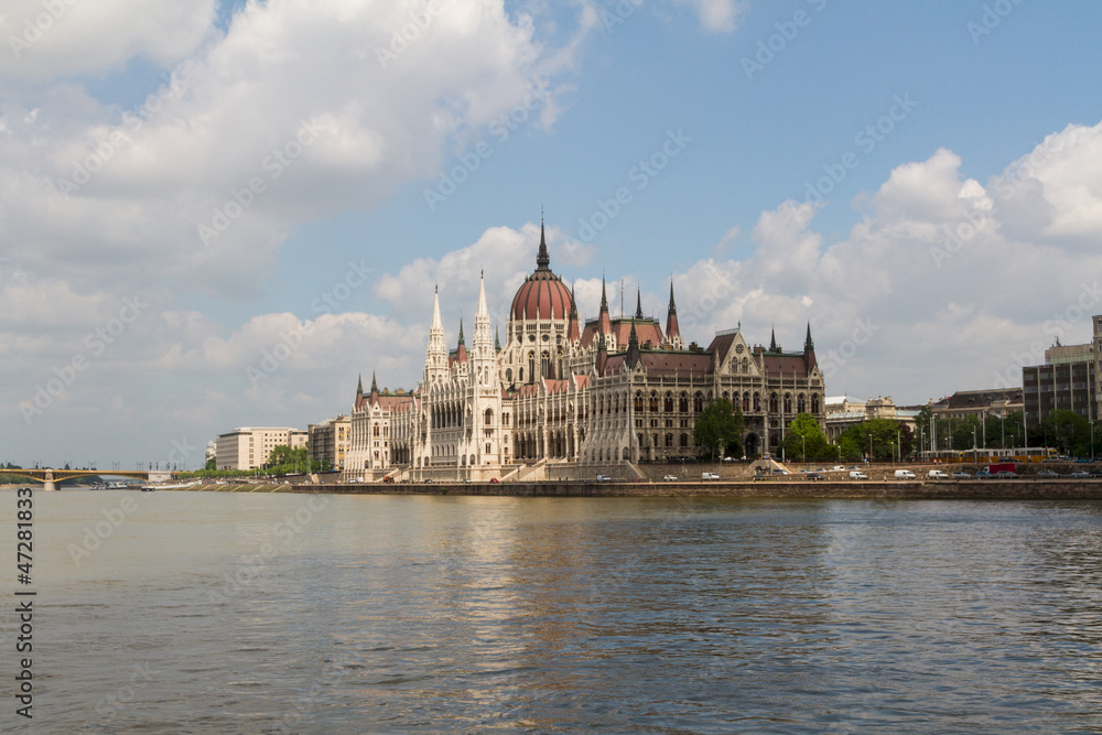 Obraz premium Budapest, the building of the Parliament (Hungary)
