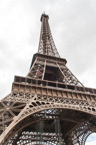 Eiffel Tour Paris © Andrei Starostin
