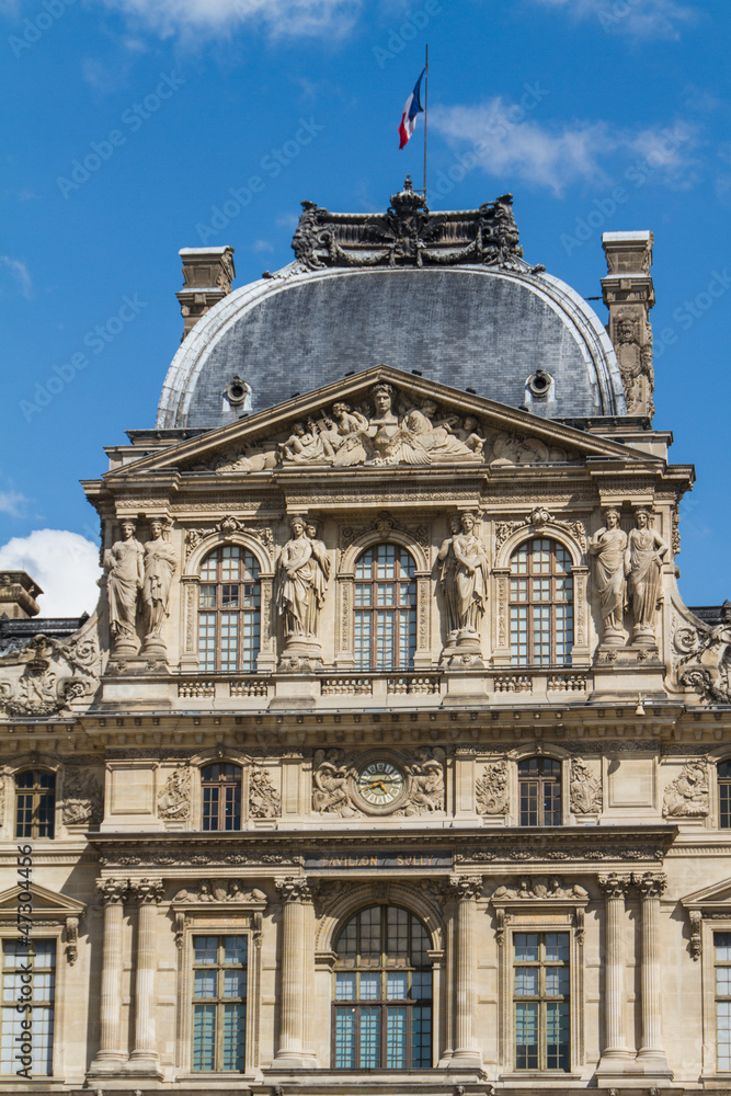 Obraz premium PARIS - JUNE 7: Louvre building on June 7, 2012 in Louvre Museum