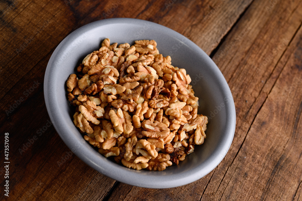 walnuts walnuts