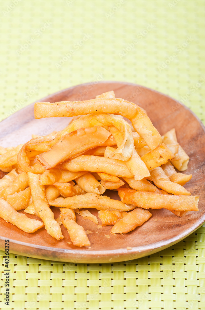 light brown fried noodles also known as shing-a-ling light brown fried noodles also known as shing-a-ling