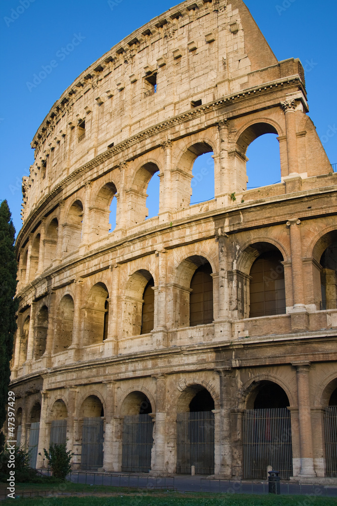 Colosseum facade