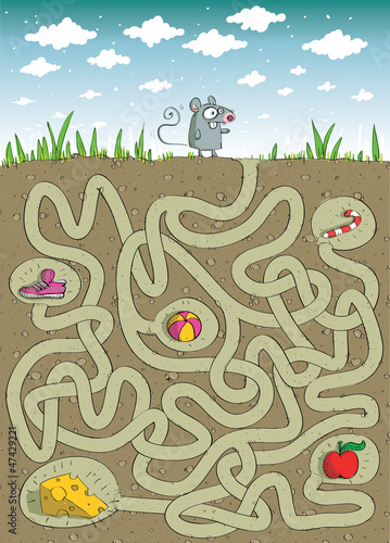 Mouse and Cheese Maze Game with solution in hidden layer