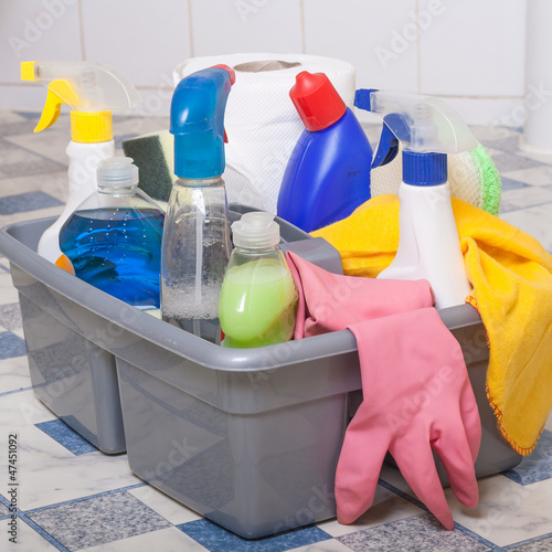 bathroom cleaning3
