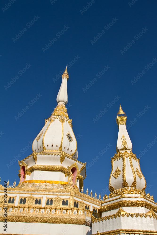 Maha Chedi Chaimongkol at Roi et Province Thailand