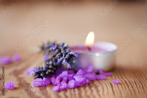 Candle with salt baths and sprigs of lavender