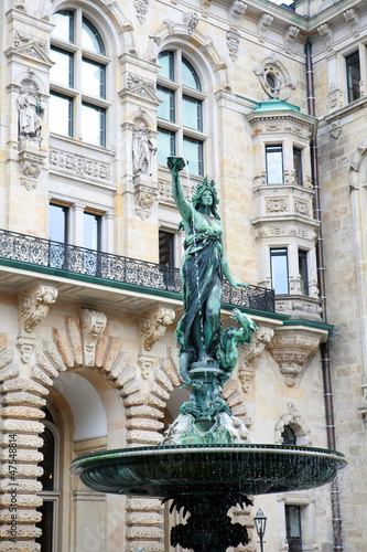 Hygieia-Brunnen am Hamburger Rathaus