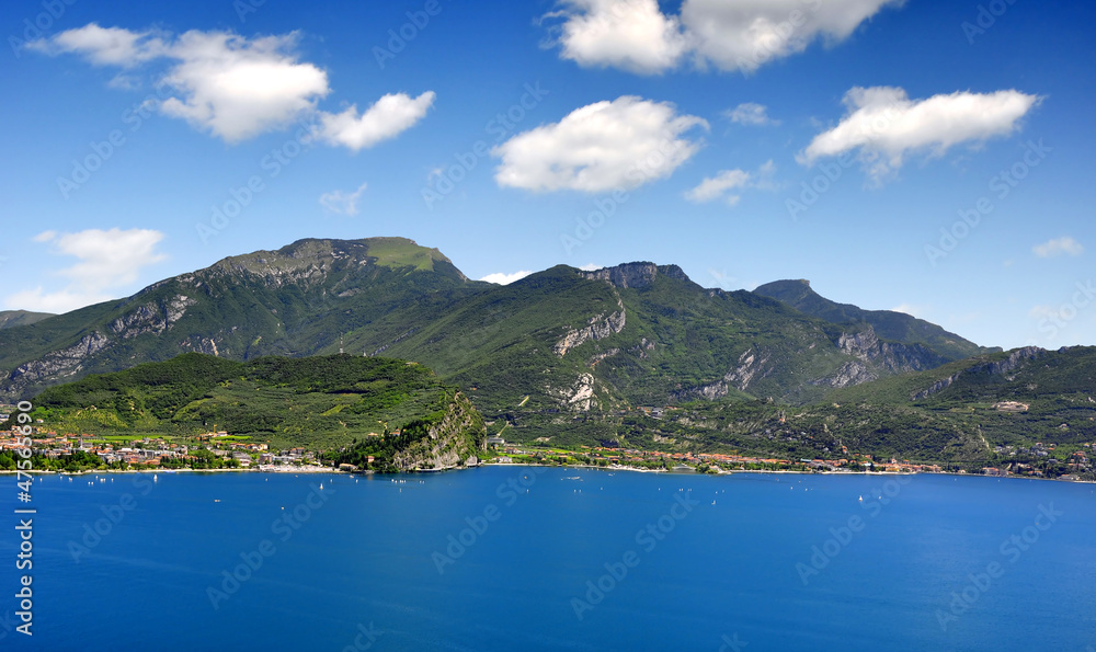 Lago di Garda, largest Italian lake,North Italy