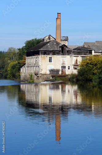 Schilderij op canvas Old tannery along the Vienne river in Saint-Junien, Limousin, France