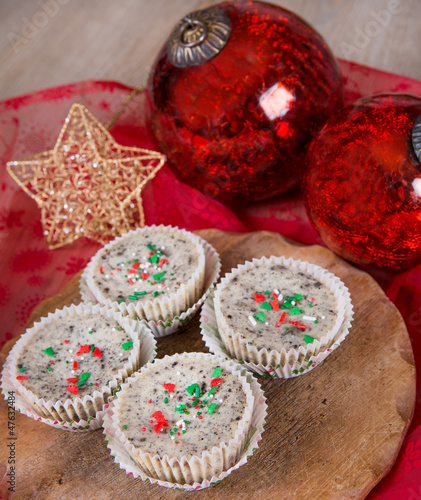 Christmas cookies and cream cheesecakes in muffin forms