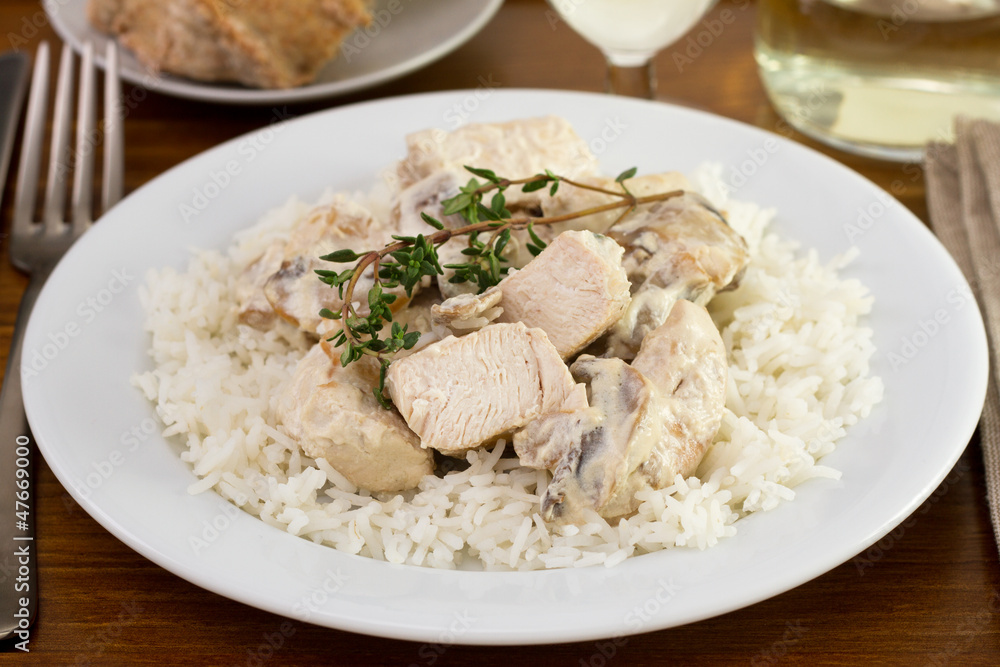 chicken breast with mushrooms, sceams and rice chicken breast with mushrooms, sceams and rice