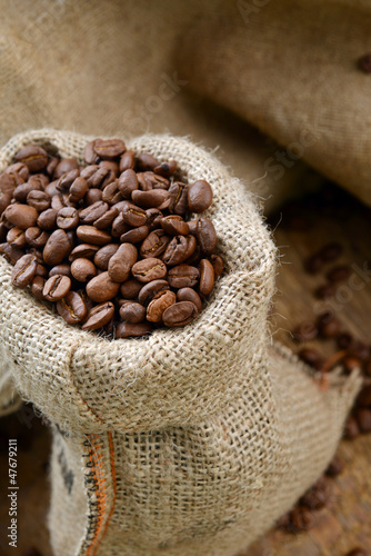 Coffee beans © Denis Tabler