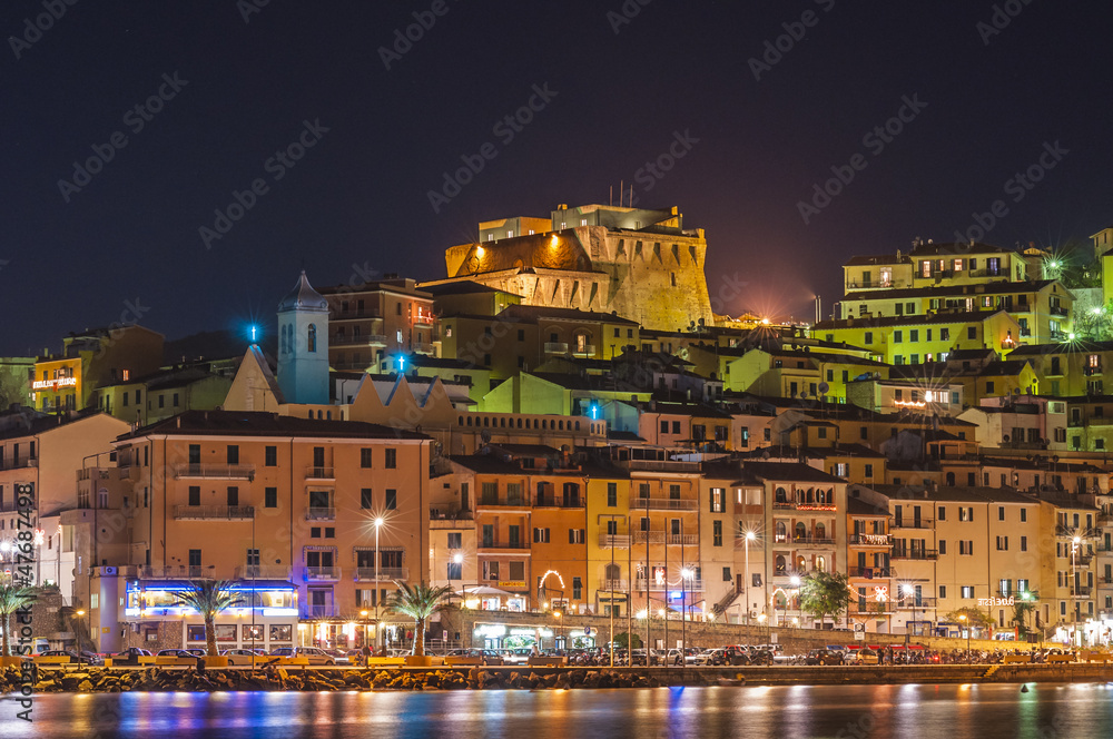 Porto Santo Stefano veduta notturna