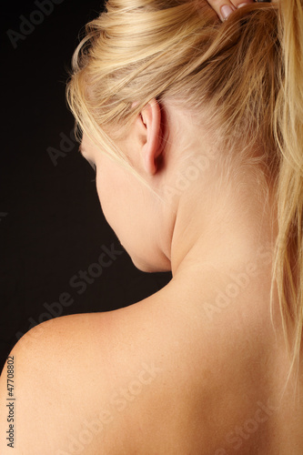 Hair and Shoulder