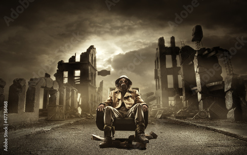 Fényképezés Post apocalyptic survivor in gas mask