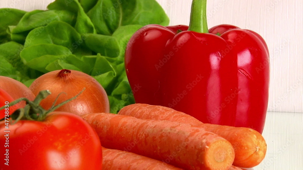 Vegetables, camera dolly, 3 clips Vegetables, camera dolly, 3 clips