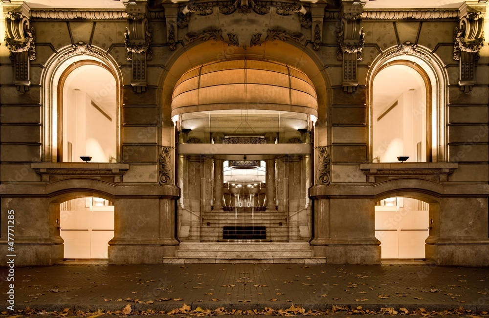 Fototapeta premium Facade of luxury shop in Barcelona at night