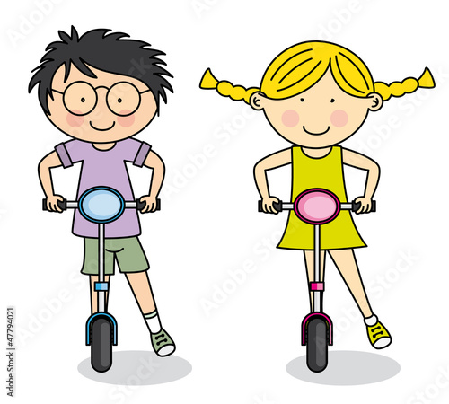 Niños con patinete