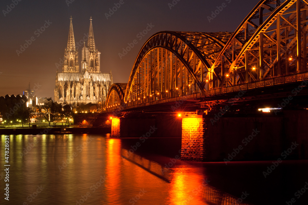 Obraz premium Kolner Dom and Bridge