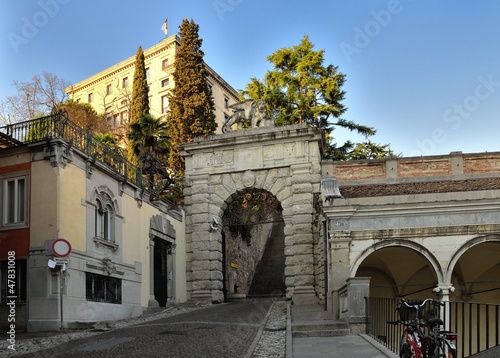 arco celebrativo del bollani  udine photo