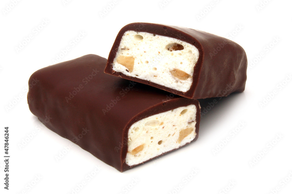 Barre de nougat enrobée chocolat Barre de nougat enrobée chocolat