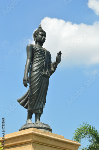 working Thai Buddha Statue