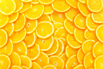 Keuken achterwand Plakjes fruit Sinaasappels op houten ondergrond  © Digitalpress