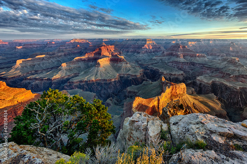 horizontal view of Grand Canyon