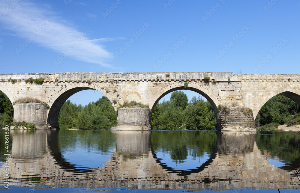 Puente románico sobre el Duero (Toro,Zamora)