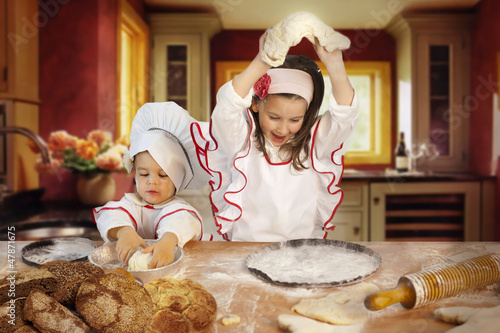 Obraz na płótnie Sweet little bakers w salonie