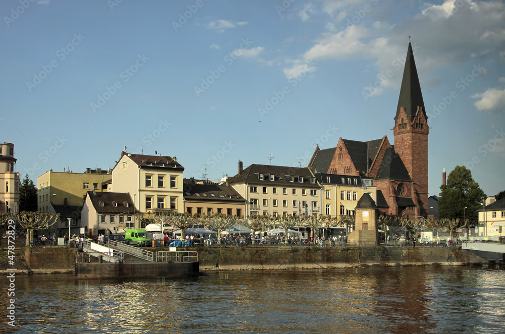 Ufer-Promenade von Biebrich