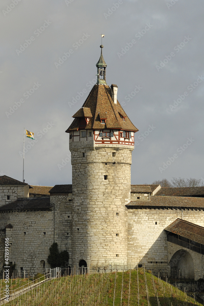Die Festungsanlage Munot in der Altstadt von Schaffhausen