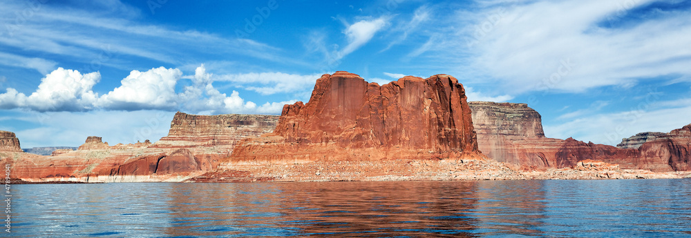 panoramic view of the lake Powell - obrazy, fototapety, plakaty 