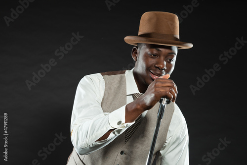 Canvas Print Black american jazz singer. Vintage. Studio shot.