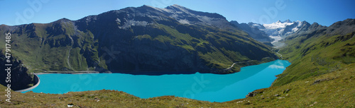 Barrage et glacier de Moiry, Valais, Suisse photo