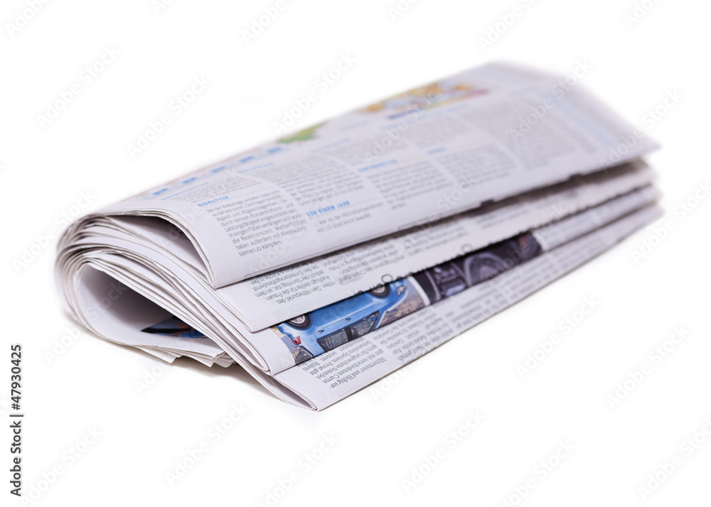 Zeitung auf weißem Hintergrund isoliert Zeitung auf weißem Hintergrund isoliert