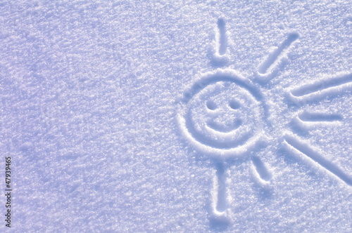 Słoneczko na śniegu uśmiech