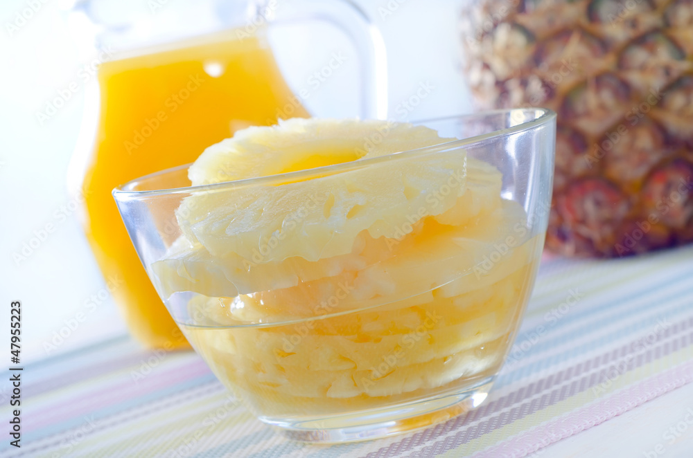 pineapple and juice pineapple and juice