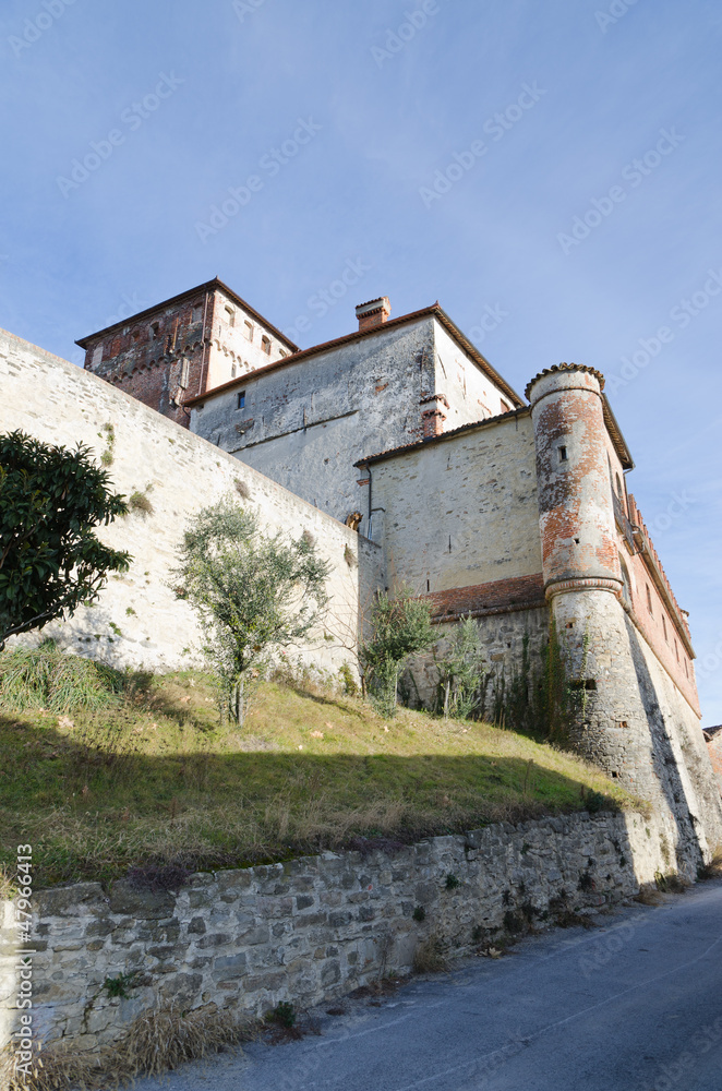 Il castello di Cigliè - (Cn)