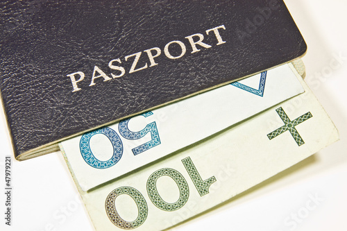 Paszport Polski z walutą