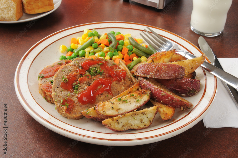 Meatloaf and potatoes Meatloaf and potatoes