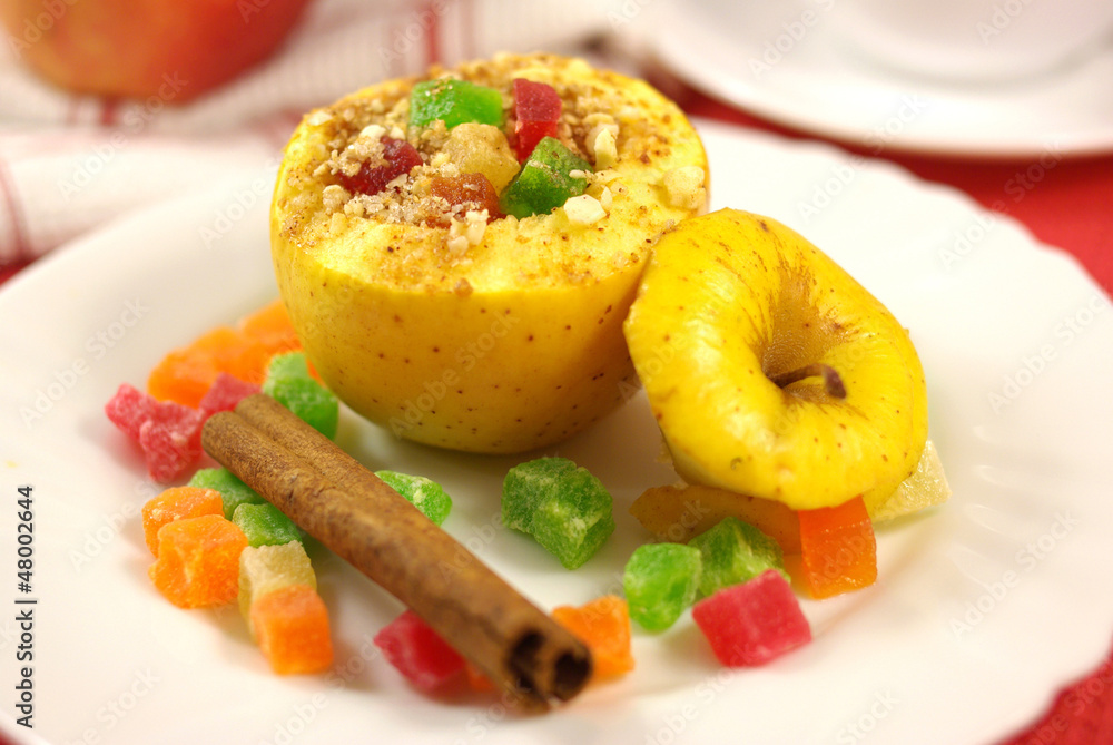 Baked apples with cinnamon Baked apples with cinnamon