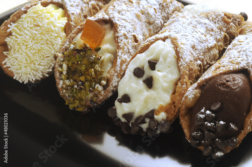 Cannolo カンノーロ Канноли 乳清奶酪卷 Cannolu קנולי photo