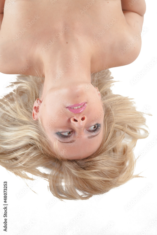 Naklejka premium sexy blonde girl laying