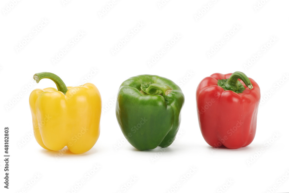 Pimiento amarillo, rojo, verde, tres Pimiento amarillo, rojo, verde, tres