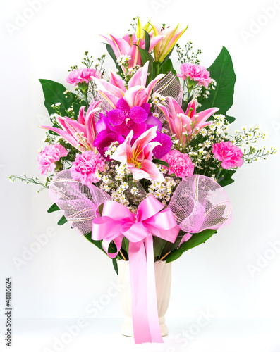 Fototapeta Naklejka Na Ścianę i Meble -  Bouquet of canation lily and orchid