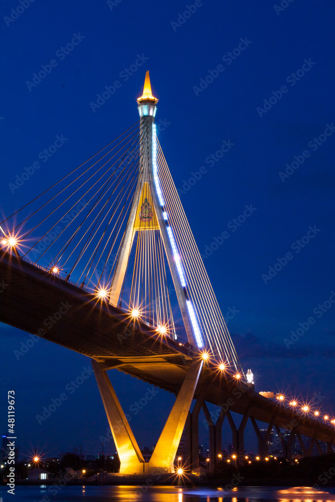 Obraz premium Bhumibol Bridge in Thailand