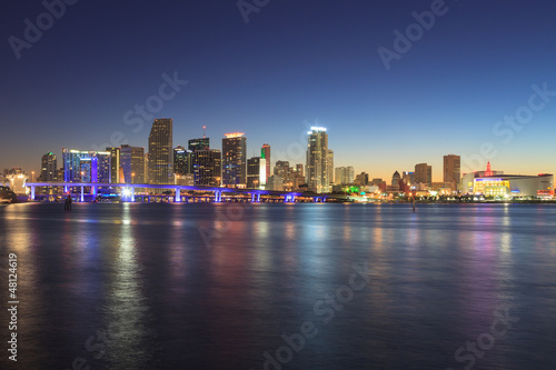 Miami Skyline at Night © nstanev